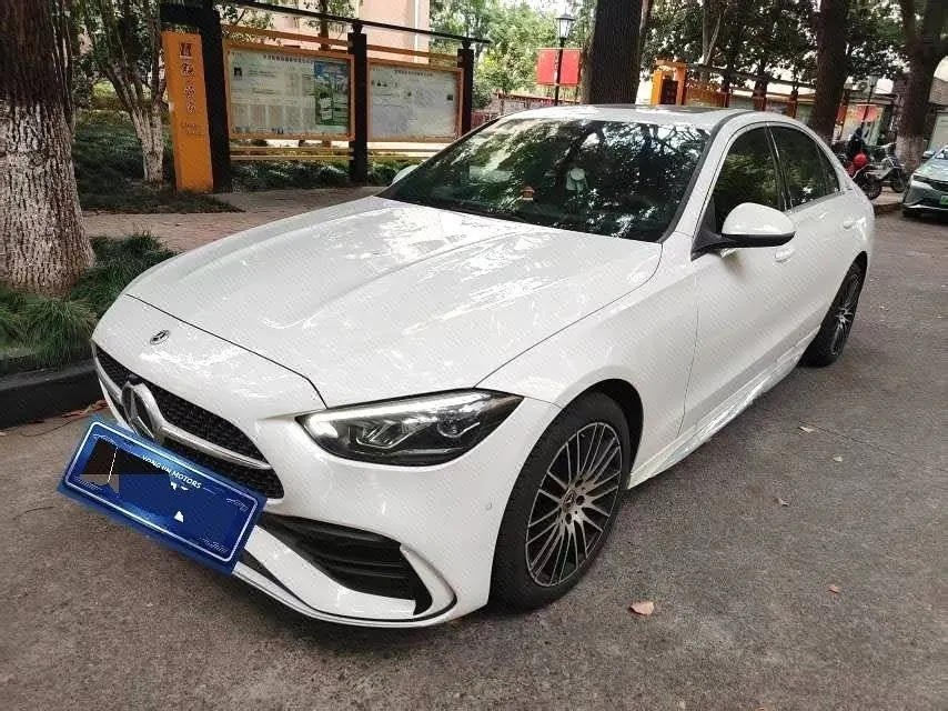 打开图片灯箱:Mercedes Benz Class C 2023 C 200 L 48V 1.5T Sports Edition Automatic Gear