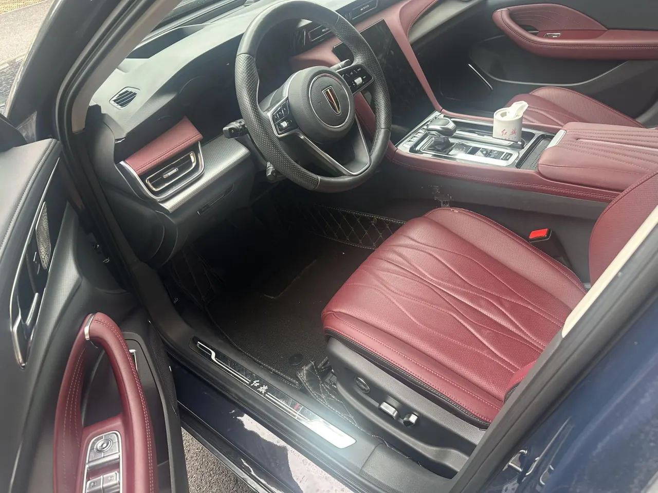 HongQi 2023 H5 2.0T Zhilian Flag Collar Edition Automatic Gear 3