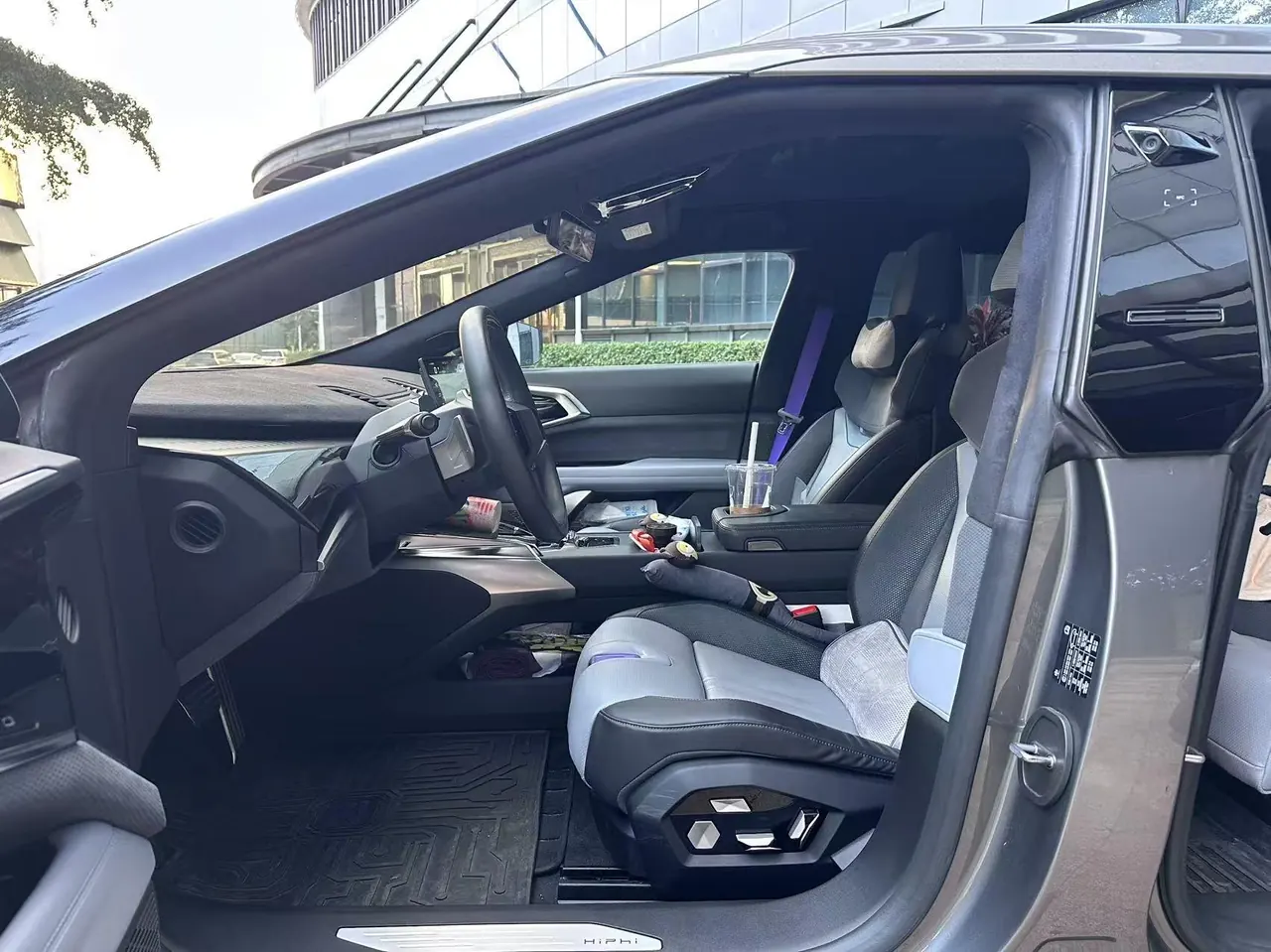 HiPhi 2023 HiPhi Z four-seater automatic gear 5