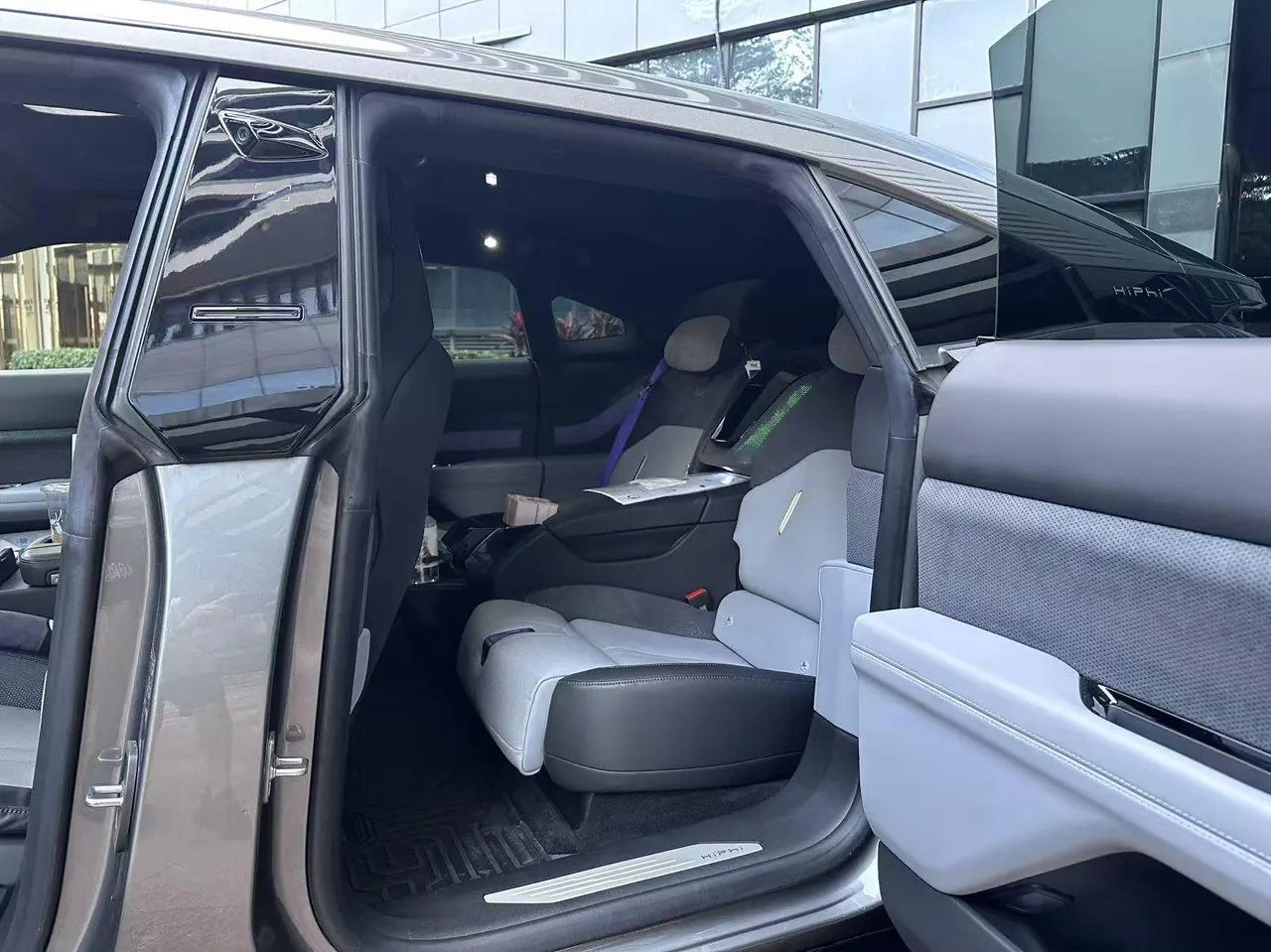 HiPhi 2023 HiPhi Z four-seater automatic gear 6