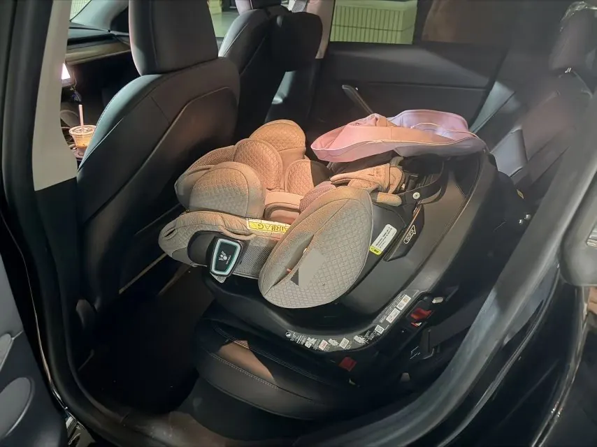 Tesla 2022 Model Y rear-wheel drive version (facelift) automatic gear 3