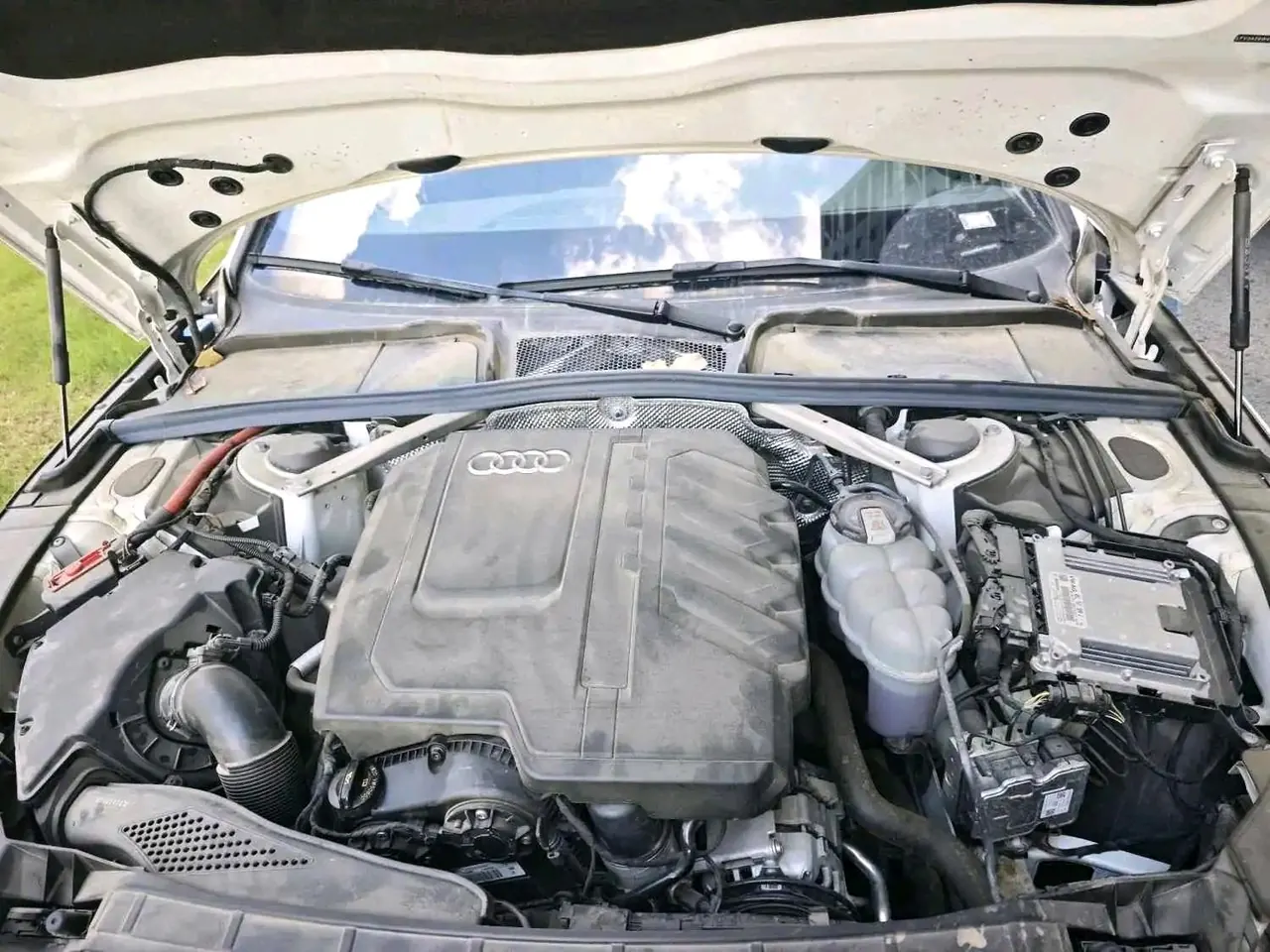 Audi 2023 A4L 2.0TFSI 40TFSI Fashion Dynamic Automatic 10