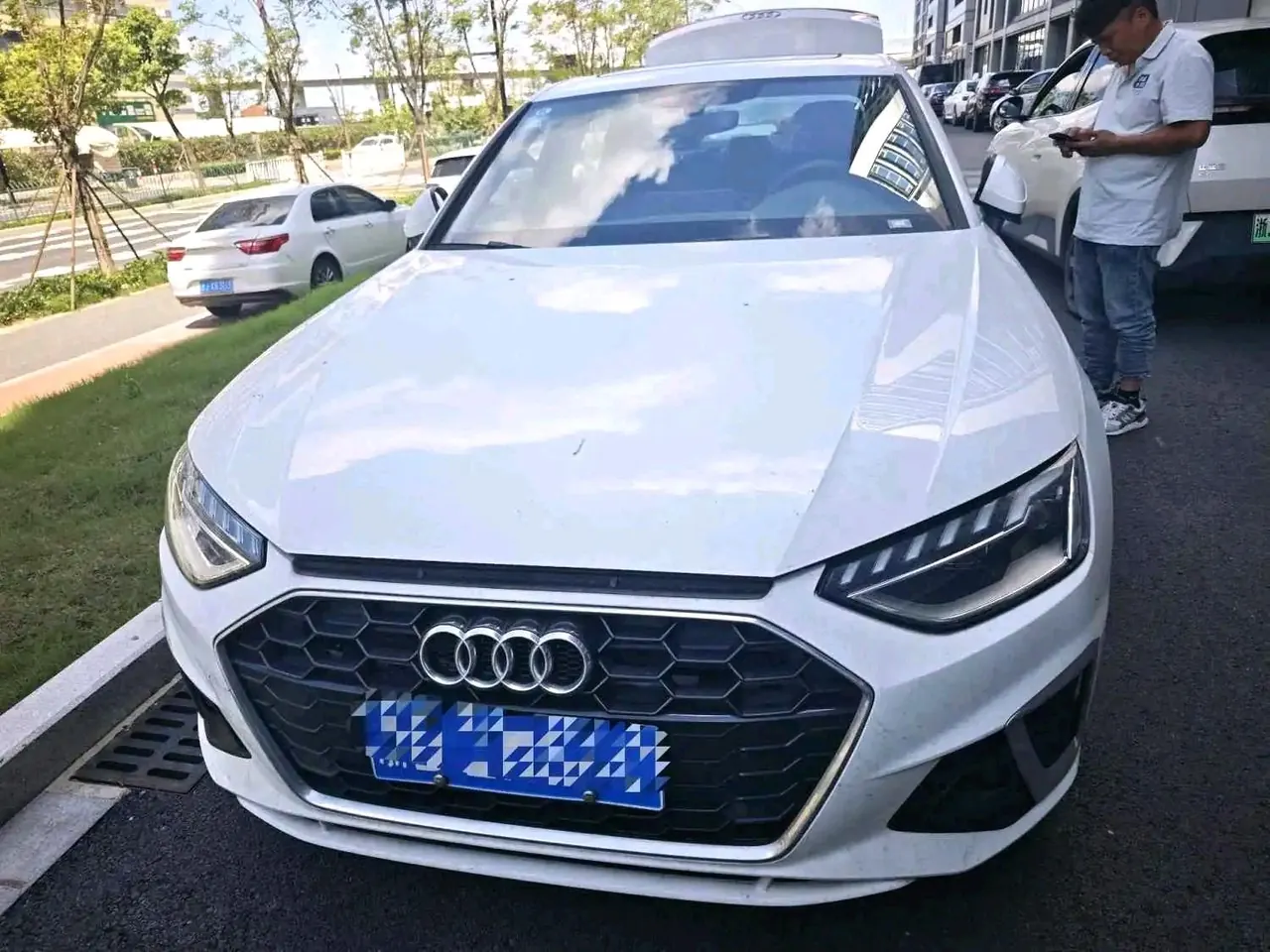 Audi 2023 A4L 2.0TFSI 40TFSI Fashion Dynamic Automatic 2