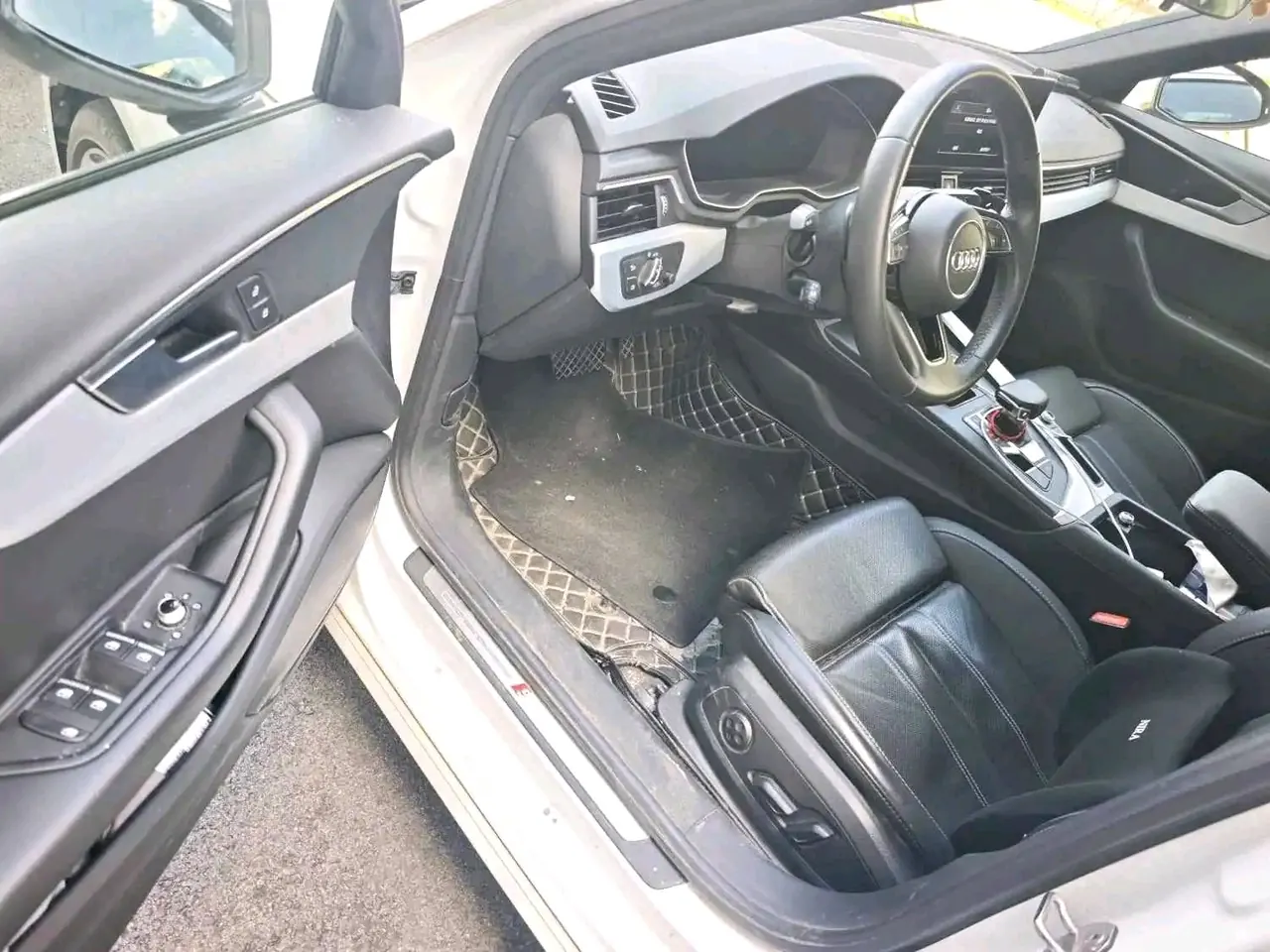 Audi 2023 A4L 2.0TFSI 40TFSI Fashion Dynamic Automatic 7