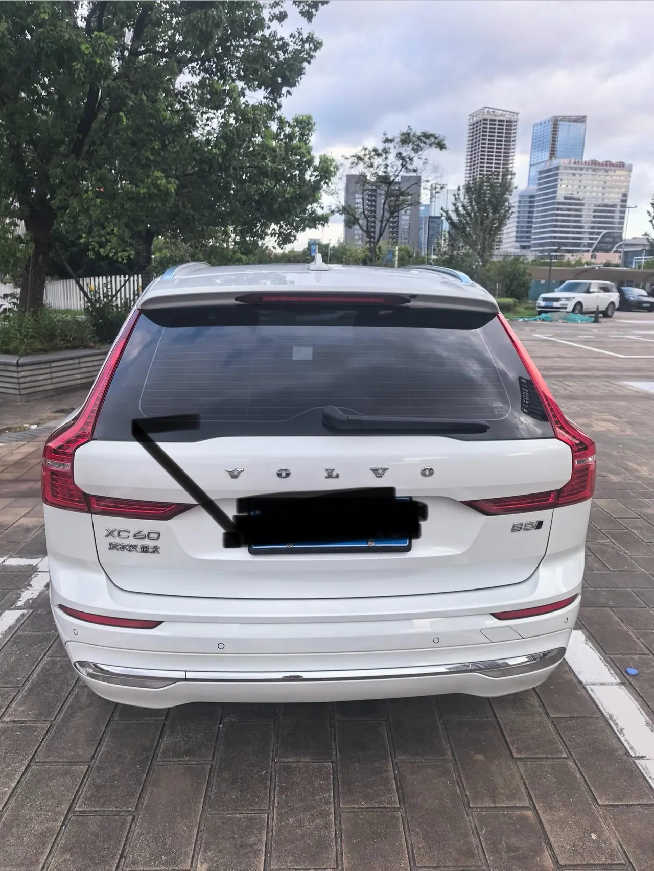 Volvo 2024 XC60 48V 2.0T B5 4-wheel drive Zhiyuan Deluxe Edition Automatic Gear 7