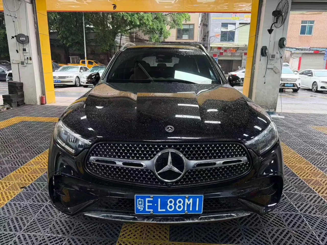 Mercedes Benz 2023 GLC 300 L 4MATIC 48V 2.0T dynamic 5-seat automatic gear 3