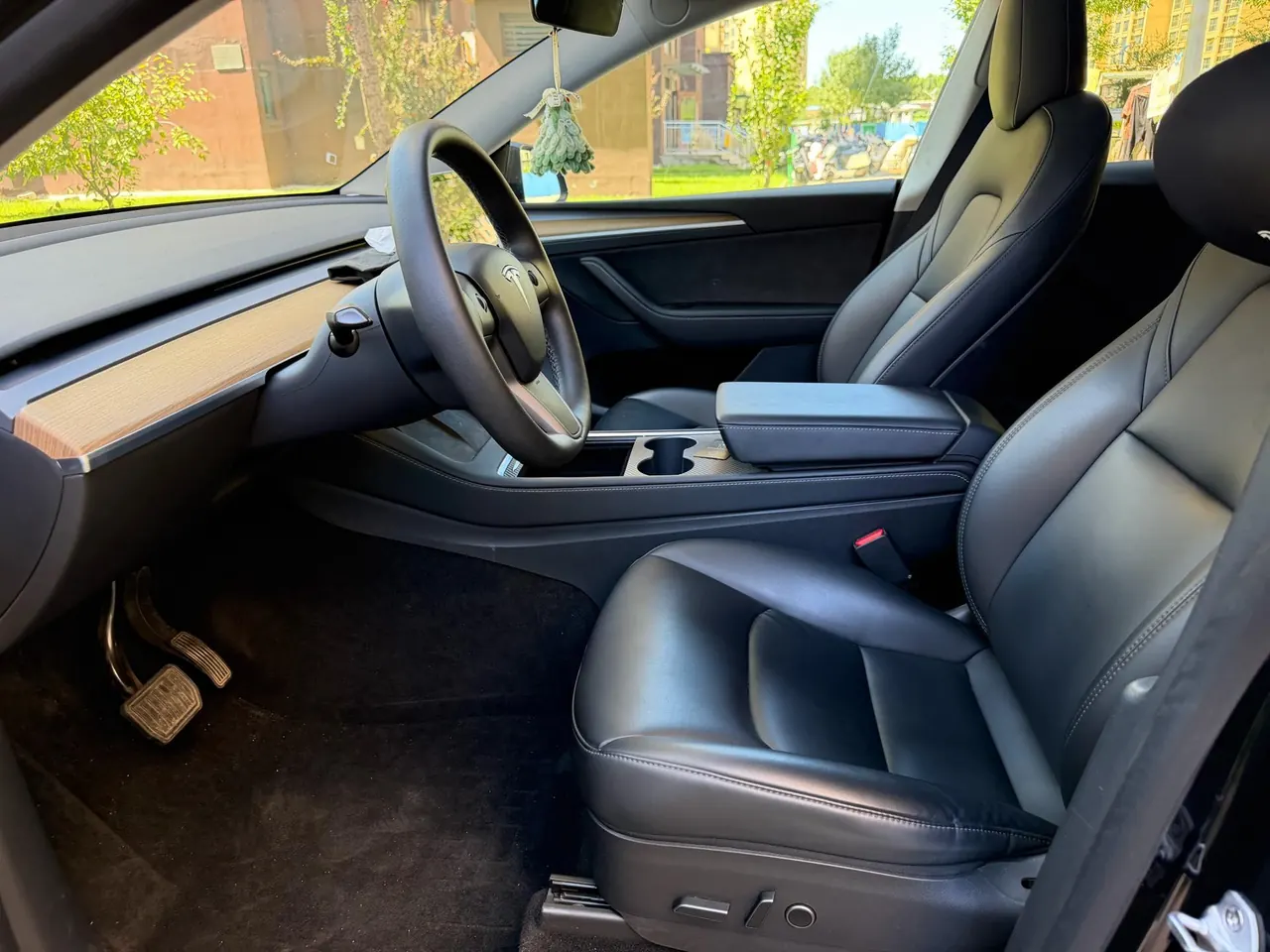 Tesla 2022 Model Y rear-wheel drive version automatic transmission 5