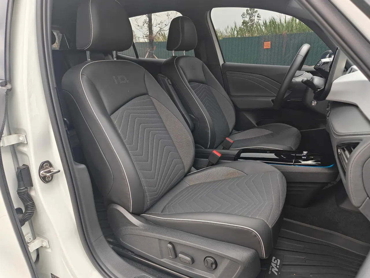 Volkswagen 2024 ID. 3 superior version of automatic transmission 5
