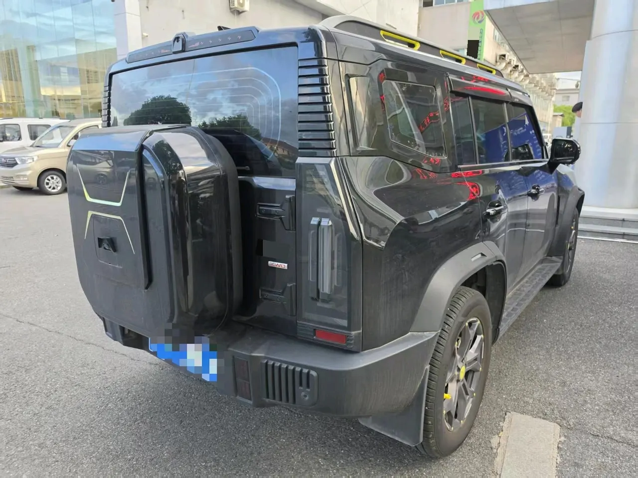 Jetour 2024 Traveler 2.0T Four-Wheel-Drive Cross-Country PRO Entertainment Version Automatic Transmission 5
