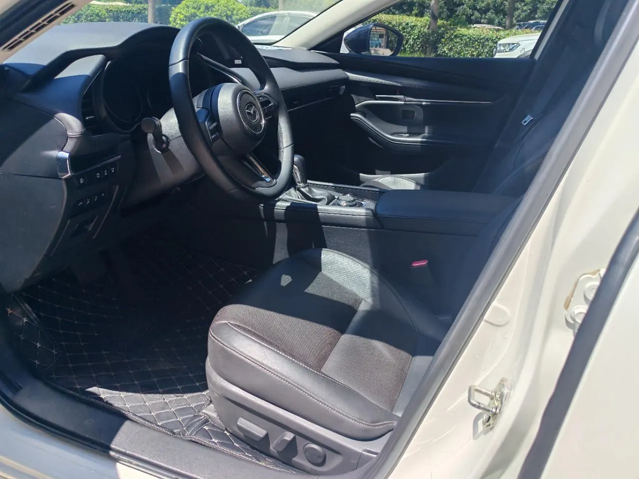 Mazda 3 Oncorsela 2023 Mazda 3 Oncorsela-sedan 2.0 quality version automatic transmission 4