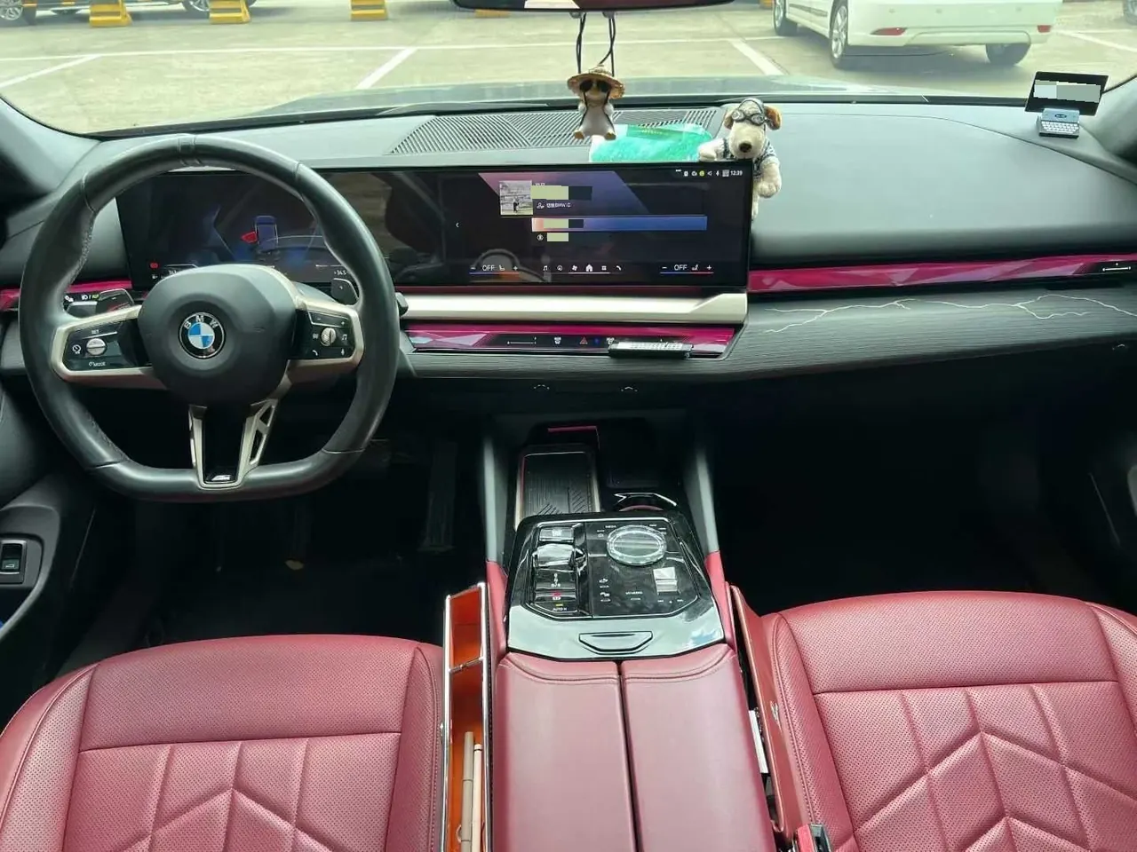 BMW 5 Series 2024 model 530Li 48V 2.0T Leading Edition M Sport Package Automatic 4