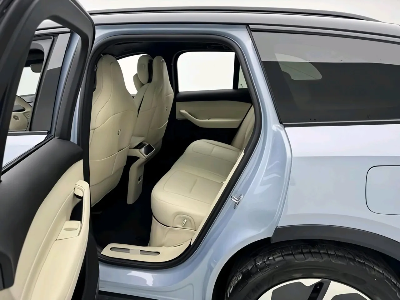 NIO 2024 ES6 75kWh automatic gear 6