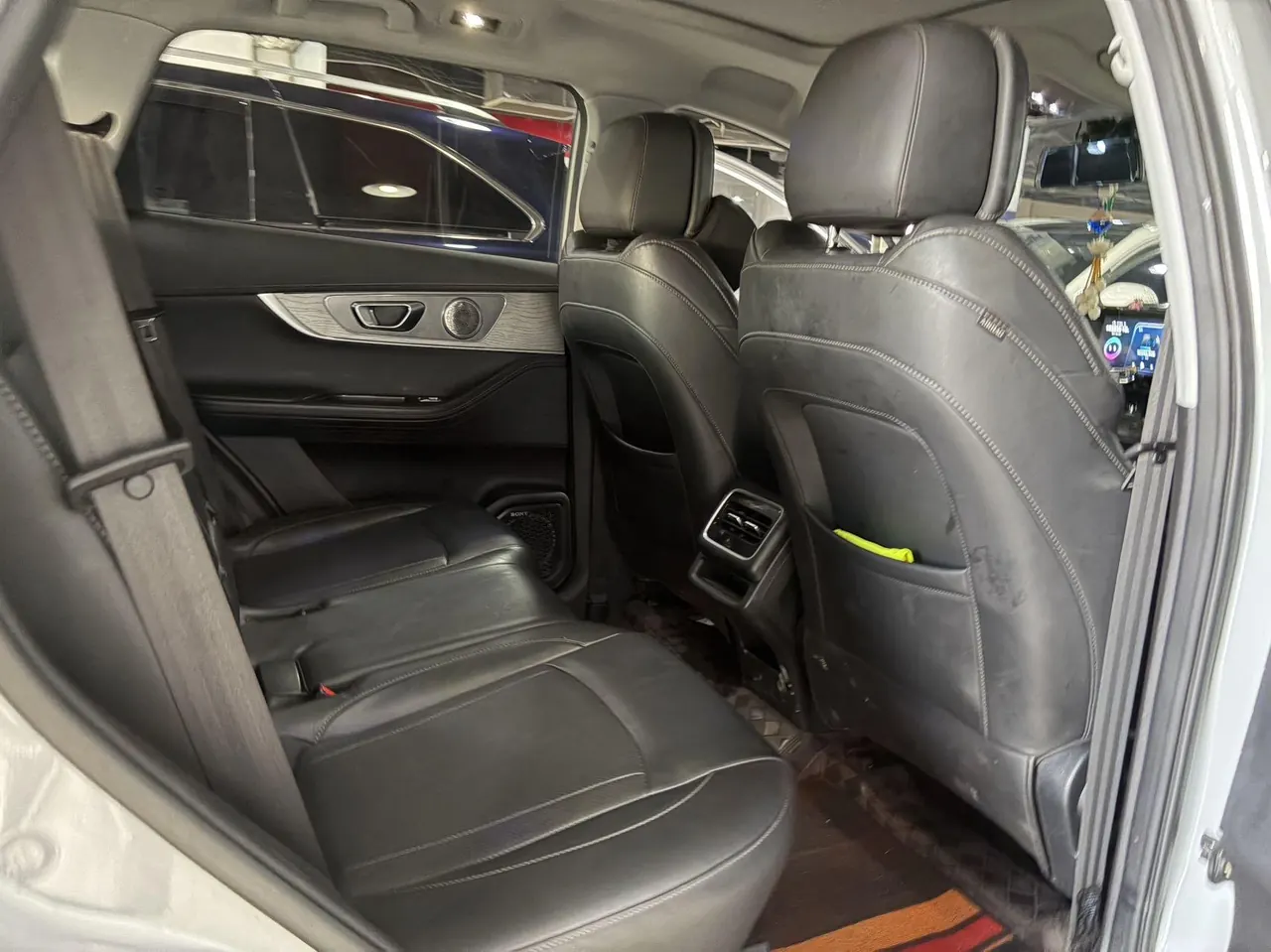 Chery 2022 Ruihu 8 PRO 1.6T 290T Two-Drive Sky Edition 7-seat Automatic Gear 6
