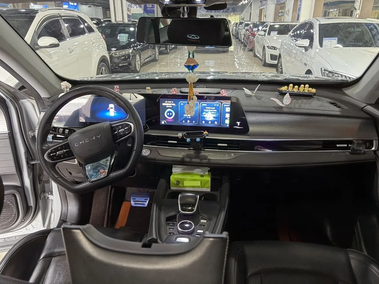 Chery 2022 Ruihu 8 PRO 1.6T 290T Two-Drive Sky Edition 7-seat Automatic Gear 7