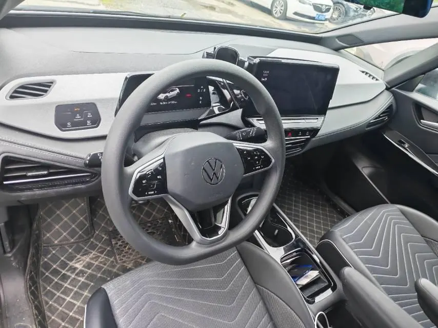Volkswagen 2024 ID. 3 Pure Intelligence Enjoyment Version, Automatic Transmission 4