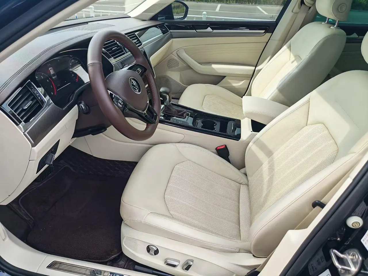 Volkswagen 2021 Huiang 2.0TSI 380TSI Deluxe Edition Automatic Gear 5