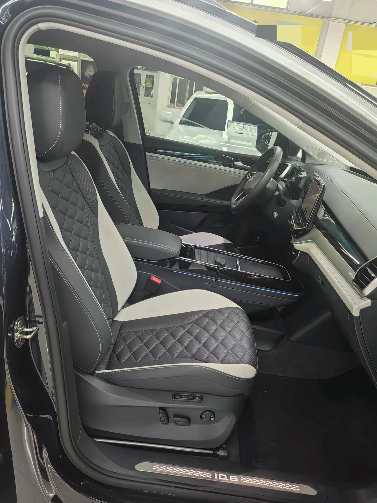 Volkswagen 2022 ID. 6 CROZZ Long Endurance PRO Edition Automatic Transmission 7