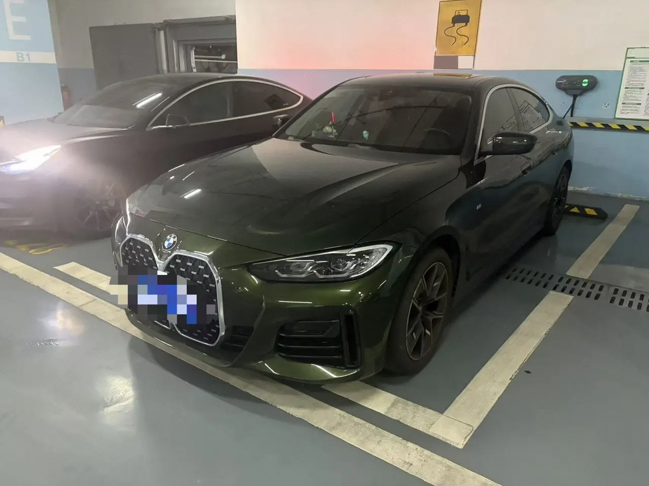 Open image lightbox: BMW 4 Series (Imported) 2022 425i Four-Door Coupe 2.0T M Sports Suit Automatic Gear