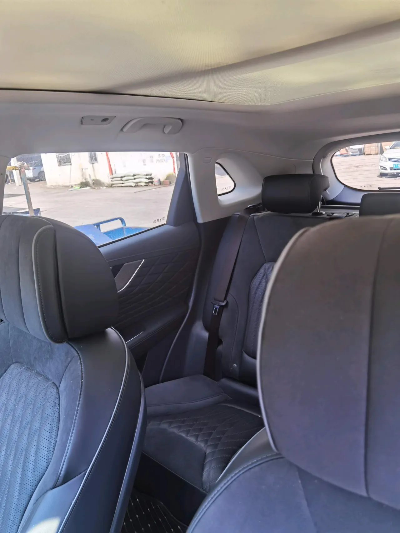 HongQi 2022 HS5 2.0T Zhilian Flag Yue Edition Automatic Gear 7