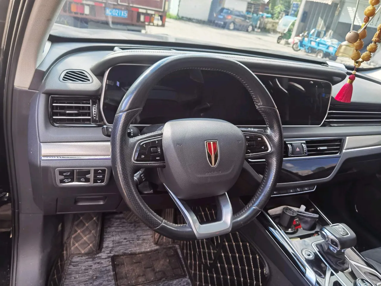 HongQi 2022 HS5 2.0T Zhilian Flag Yue Edition Automatic Gear 8
