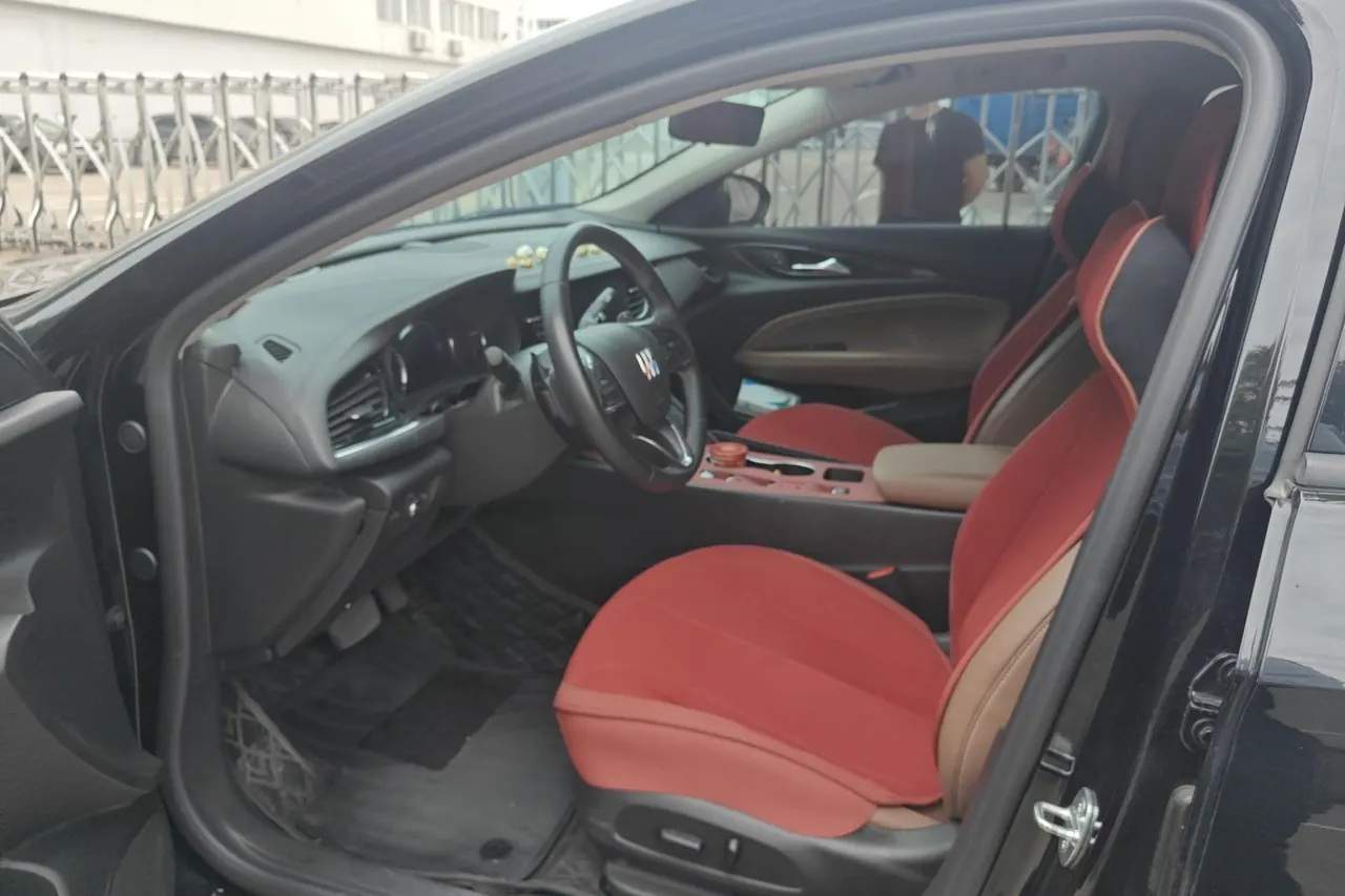 Buick 2024 Regal 2.0T 28T longitudinal edition automatic gear 5