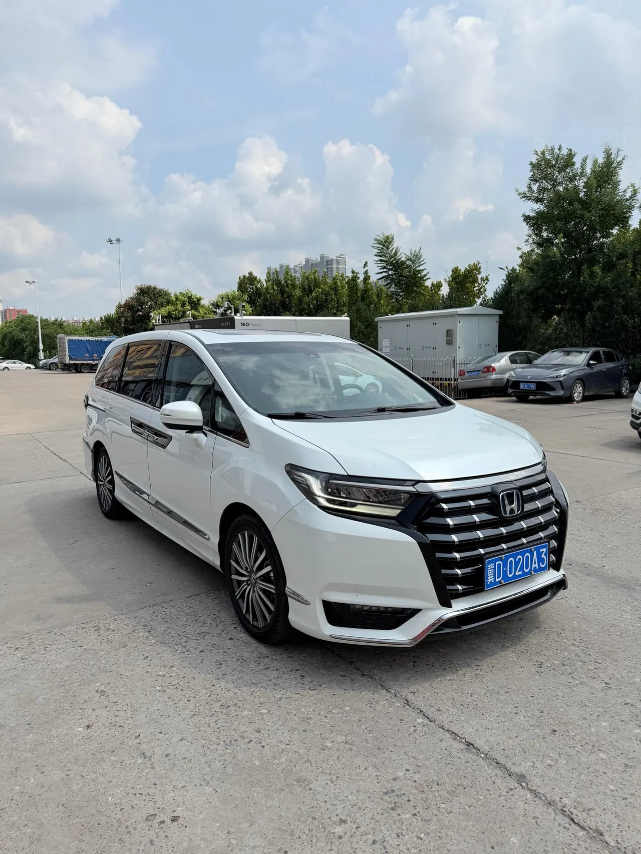 Honda 2022 Ailishen Hybrid 2.0 Stepless Deluxe First Edition Automatic Gear 3
