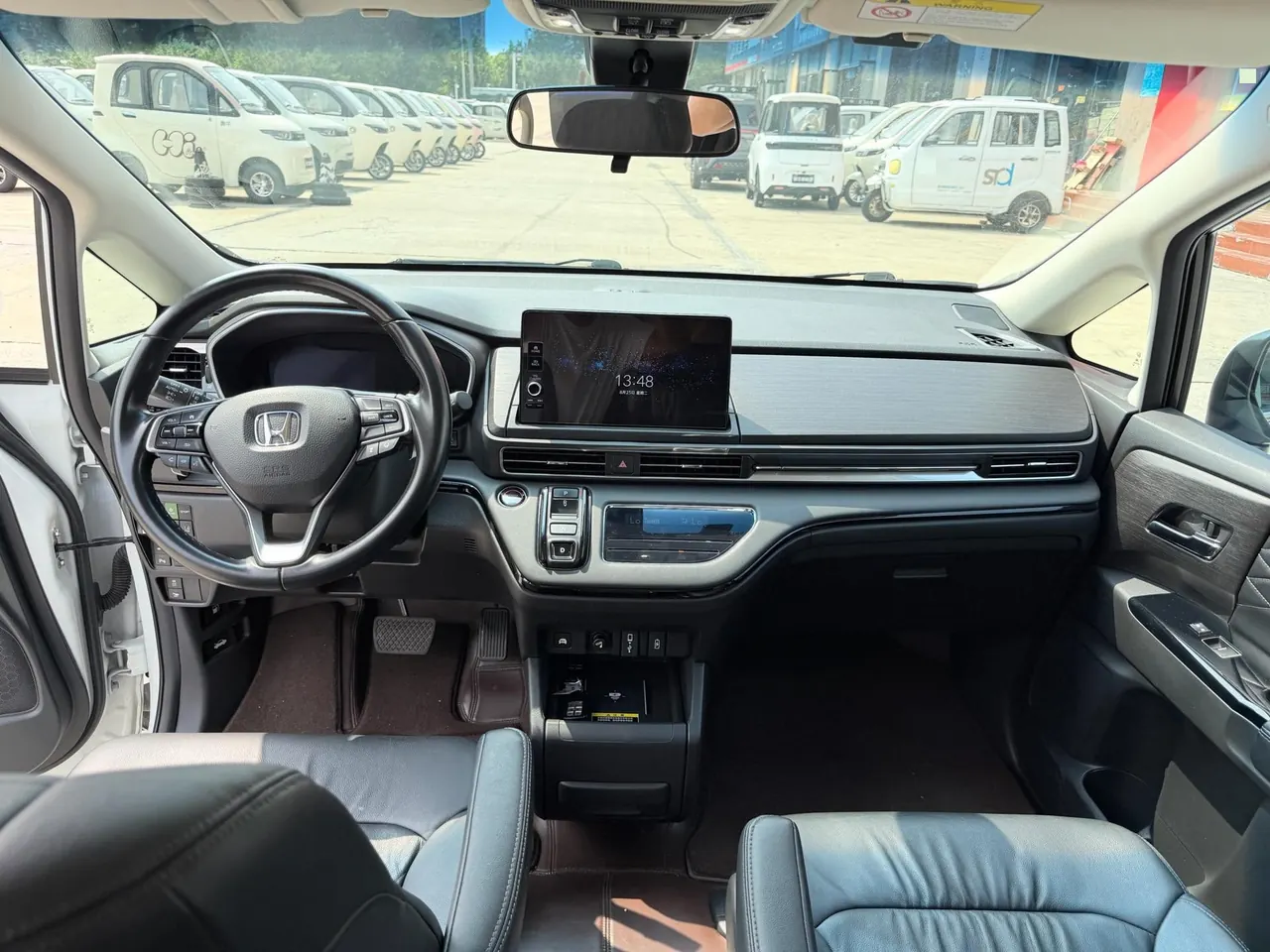 Honda 2022 Ailishen Hybrid 2.0 Stepless Deluxe First Edition Automatic Gear 6