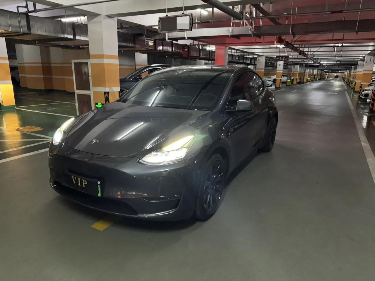 打开图片灯箱:Tesla 2022 Model Y long endurance all-wheel drive version (modified) automatic gear