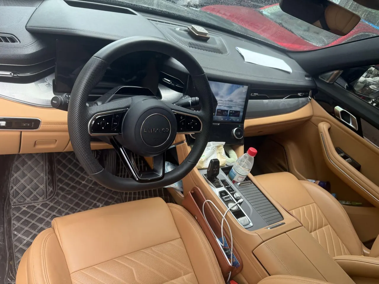 LYNK&amp;CO 2024 LYNK&amp;CO 09 MHEV 2.0T 4-wheel drive sports version 5-seat automatic gear 4