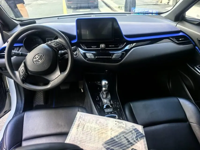 Toyota 2020 C- HR 2.0 stepless leading version of automatic gear 7