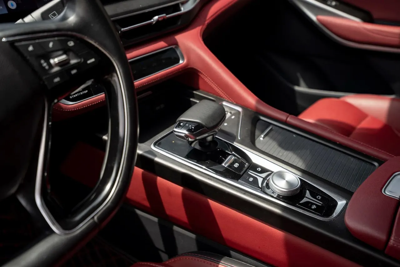 ChangAn 2020 CS75 PLUS 2.0T flagship automatic gear 10