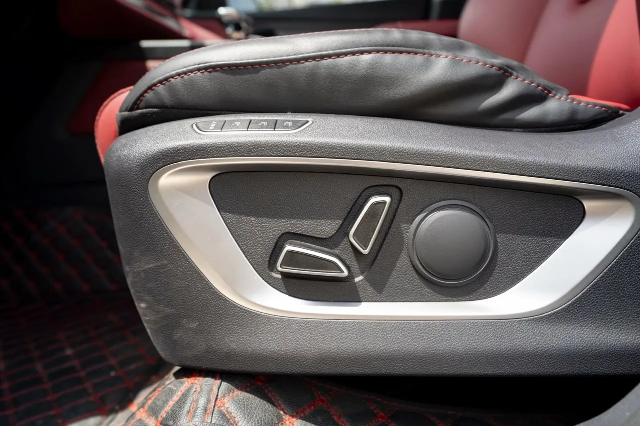 ChangAn 2020 CS75 PLUS 2.0T flagship automatic gear 9