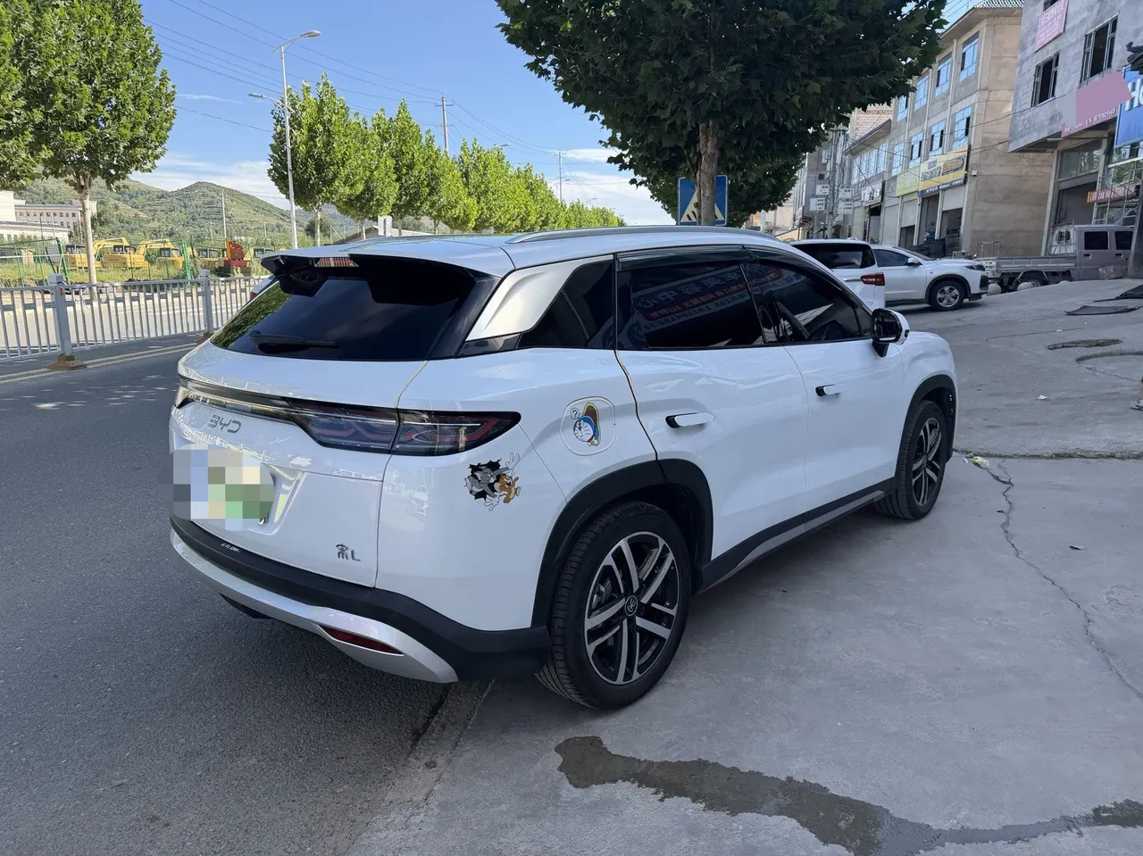 BYD 2024 Song L DM-i 1.5 Stepless 112km Leading Automatic Gear 5