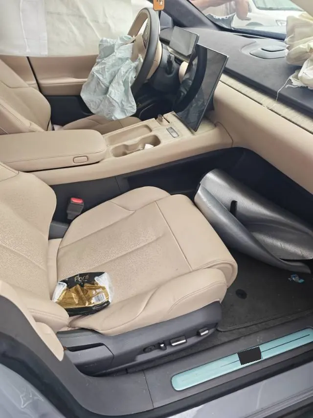 NIO 2022 ET5 75kWh automatic gear 12