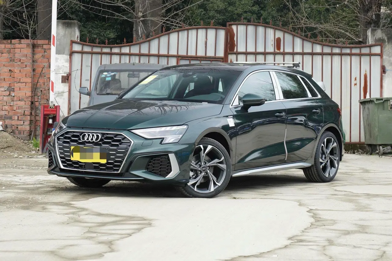 Open image lightbox: Audi 2022 A3 Sportback 1.4TFSI 35TFSI luxury sports automatic