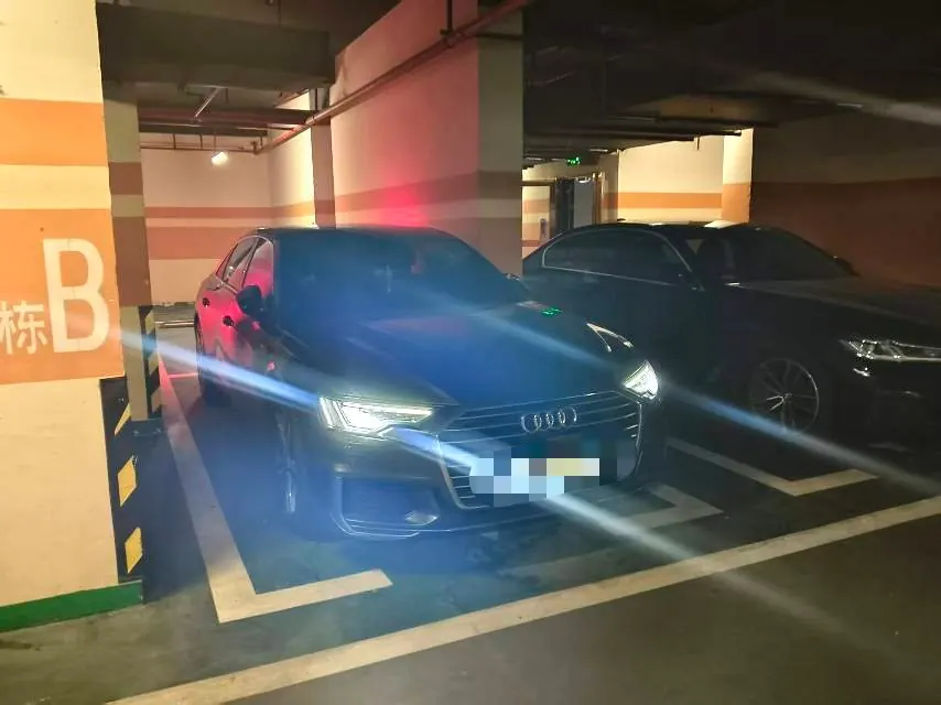Audi 2021 A6L 2.0TFSI 40TFSI Deluxe Dynamic Automatic 3