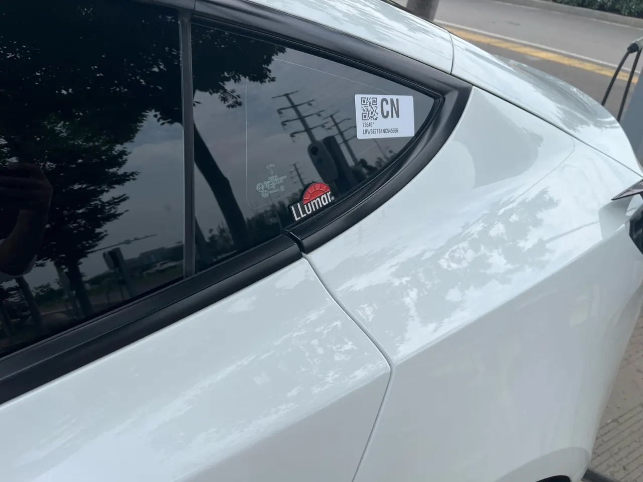 Tesla 2022 Model 3 rear-wheel drive version of automatic transmission 13