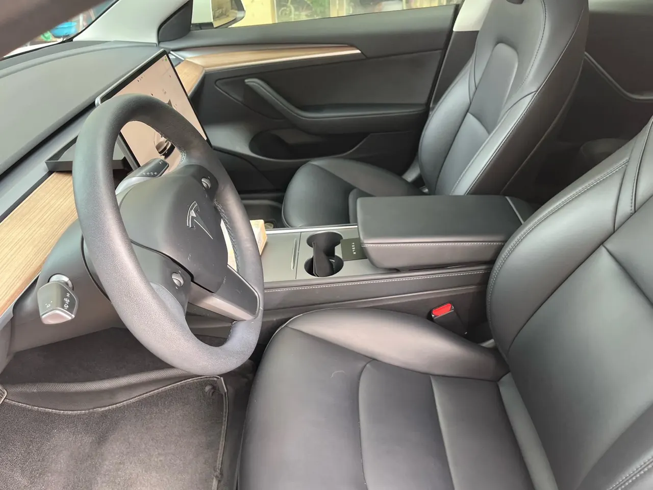 Tesla 2022 Model 3 rear-wheel drive version of automatic transmission 14
