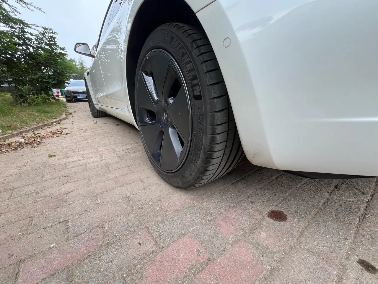 Tesla 2022 Model 3 rear-wheel drive version of automatic transmission 15