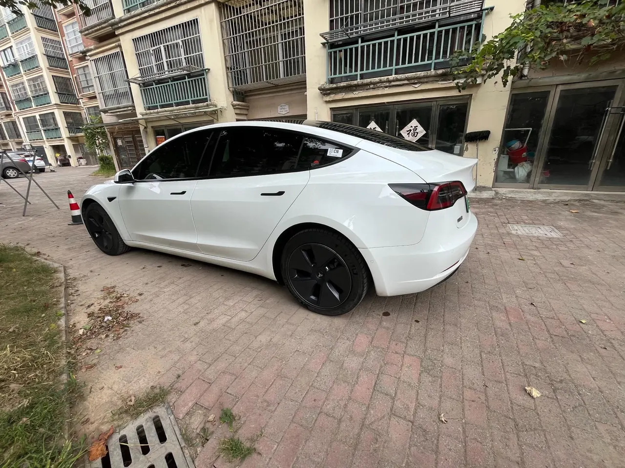 Tesla 2022 Model 3 rear-wheel drive version of automatic transmission 17