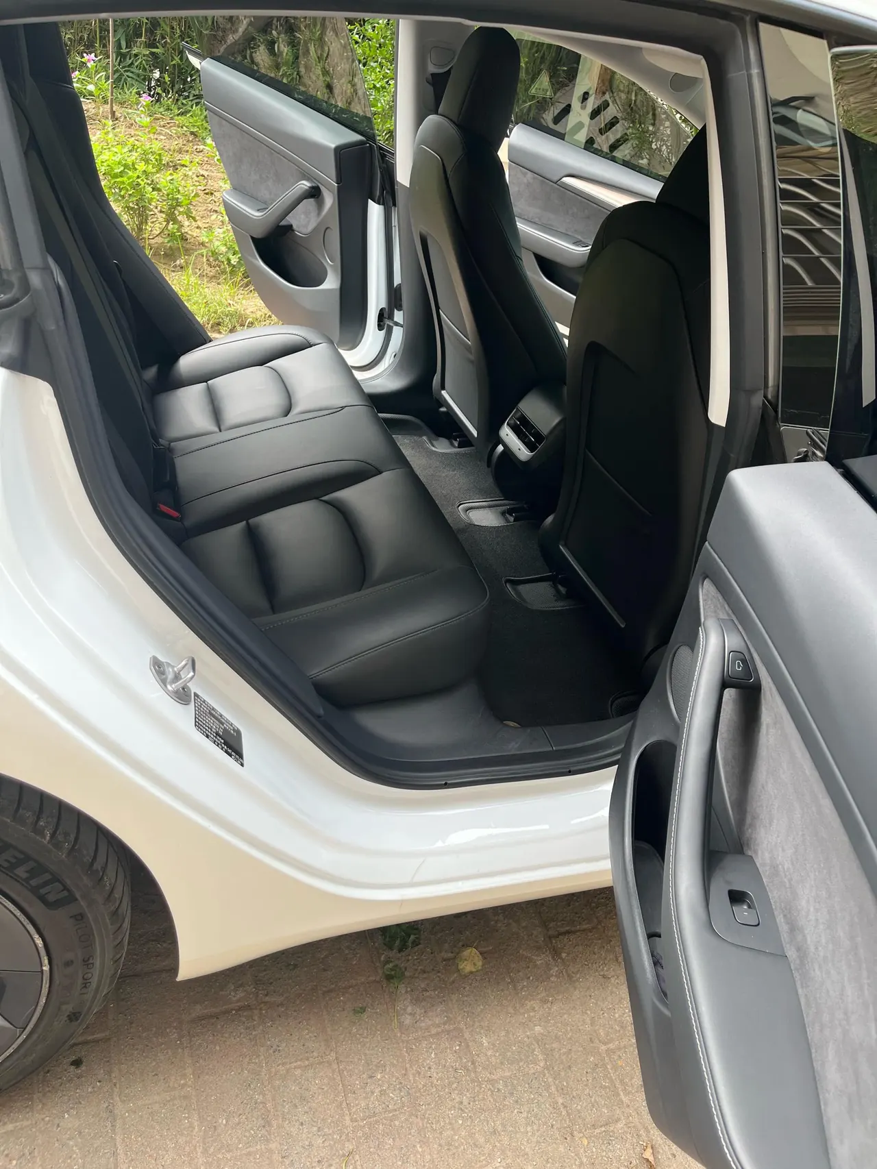 Tesla 2022 Model 3 rear-wheel drive version of automatic transmission 7