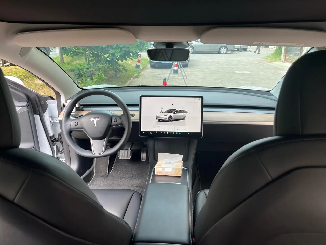 Tesla 2022 Model 3 rear-wheel drive version of automatic transmission 8
