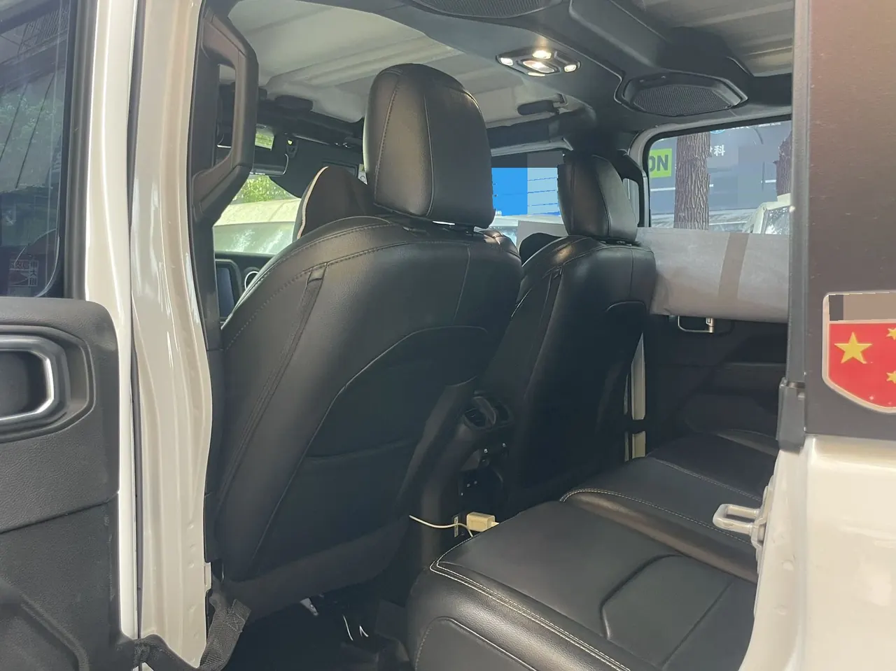 Jeep herdsman New Energy (Imported) 2021 herdsman 4xe 2.0T Sahara Automatic 3