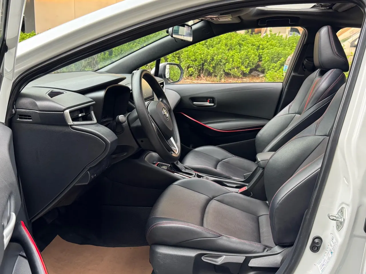 Toyota 2021 Lei Ling 1.2T Stepless 185T Sports Edition Automatic Gear 5