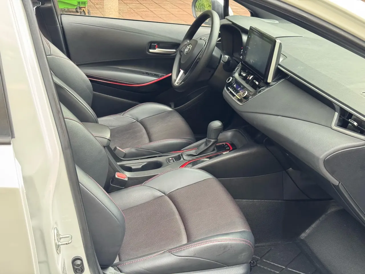 Toyota 2021 Lei Ling 1.2T Stepless 185T Sports Edition Automatic Gear 8