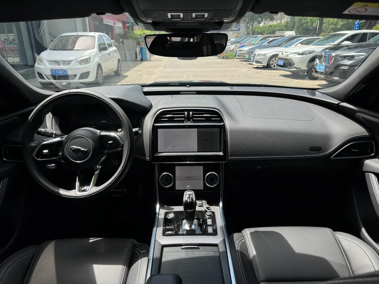 Jaguar 2023 XEL 2.0T 250PS R-DYNAMIC S Enterprising Sports Edition Automatic Gear 9
