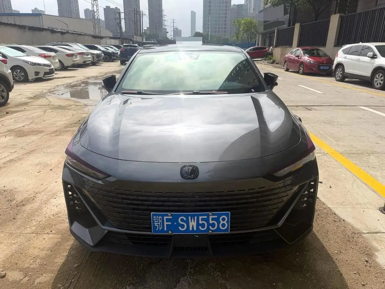 ChangAn 2022 UNI-V 1.5T Sports Edition Automatic 2