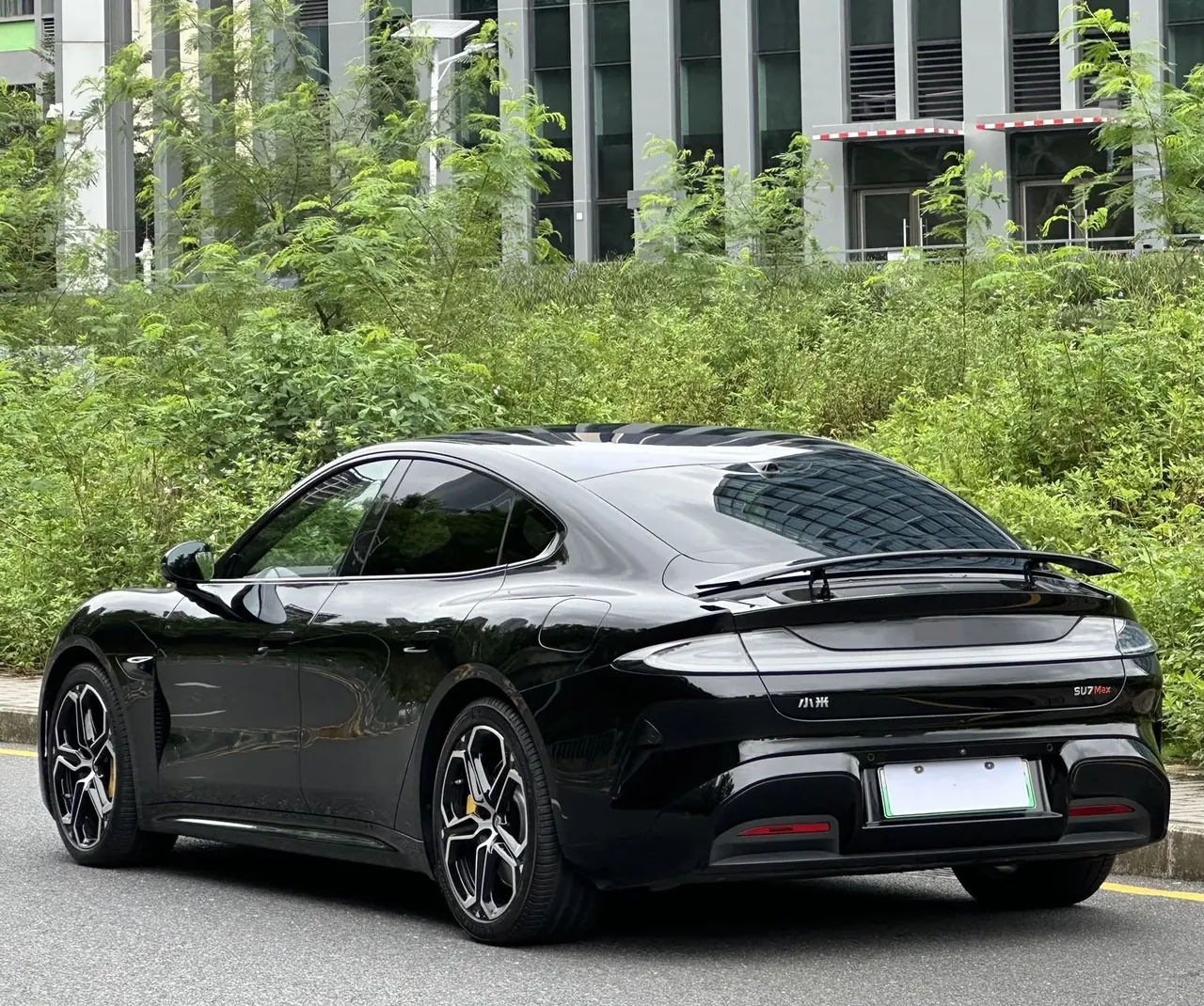 MI 2024 SU 7 800km 4-wheel drive ultra-long endurance high-end smart driving Max version automatic gear 10