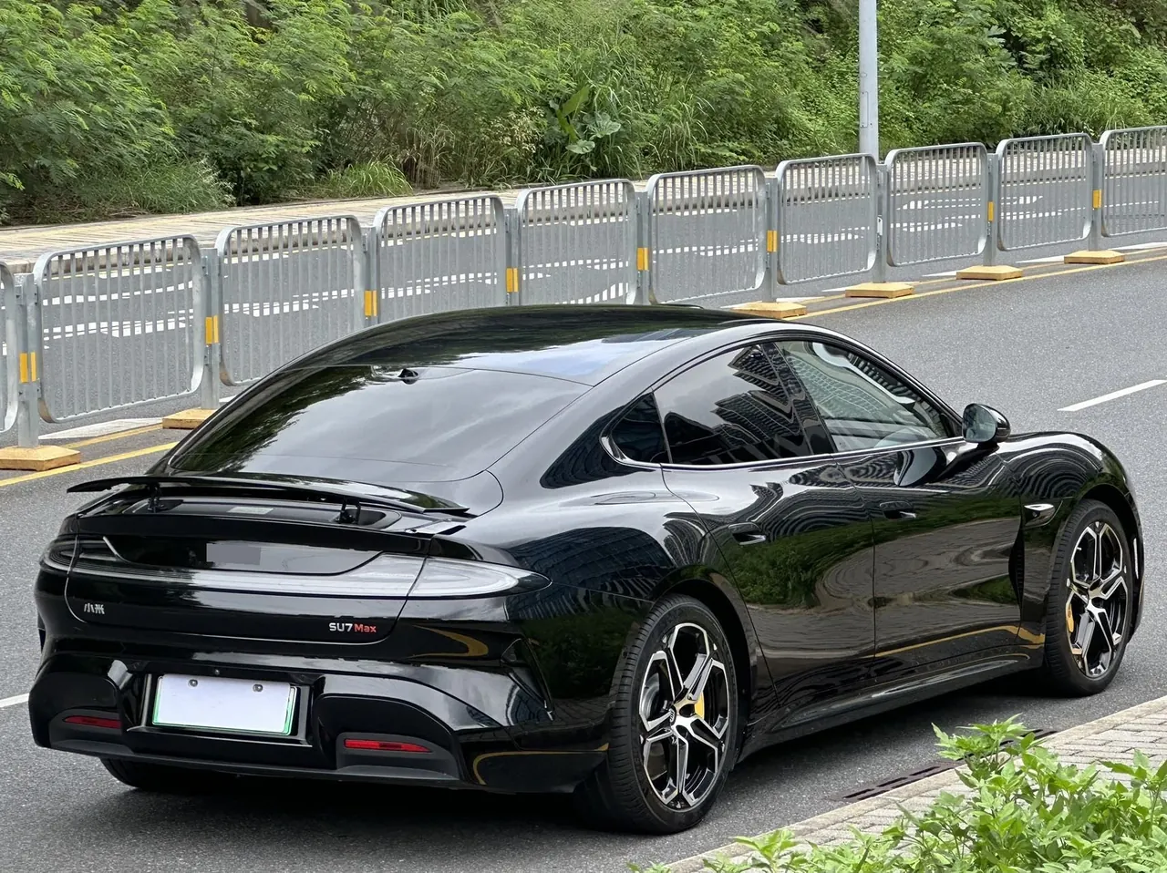 MI 2024 SU 7 800km 4-wheel drive ultra-long endurance high-end smart driving Max version automatic gear 8
