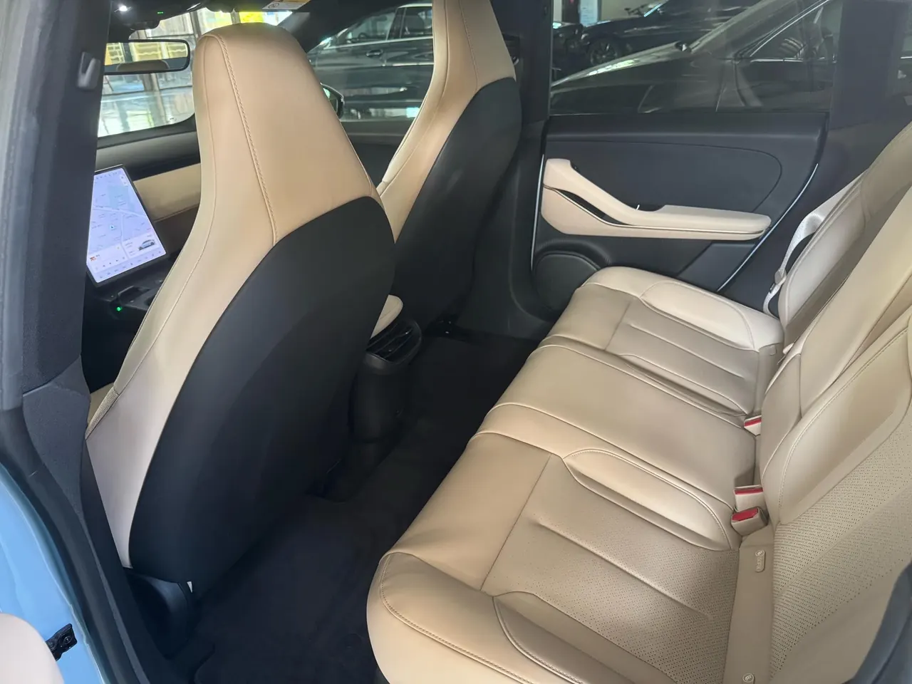 NIO 2022 ET5 75kWh automatic gear 4